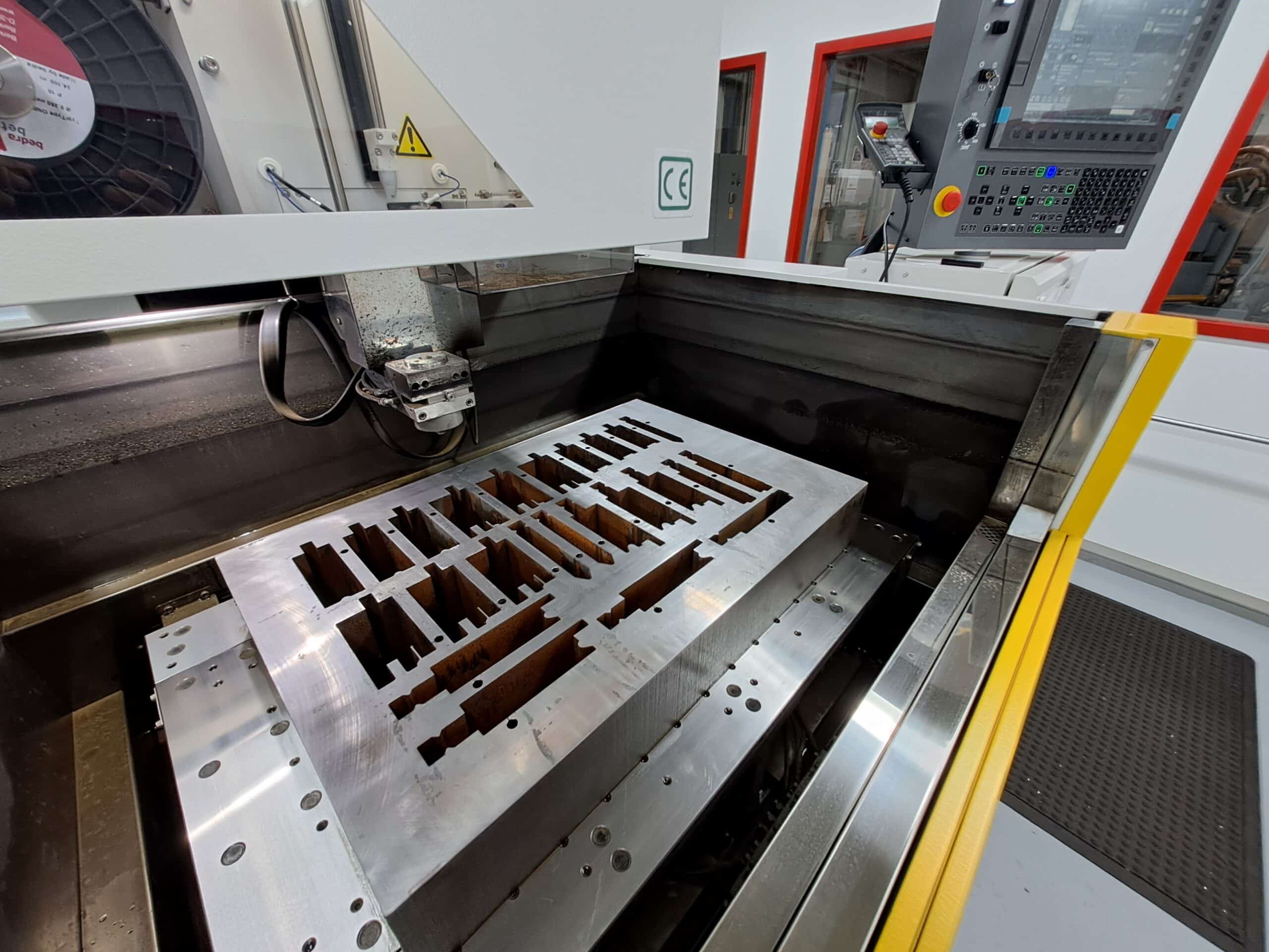 Weso-Werkzeugbau-Maschine